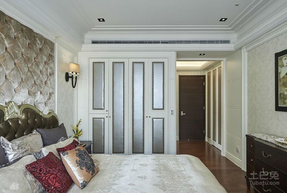 内敛质韵新古典宅