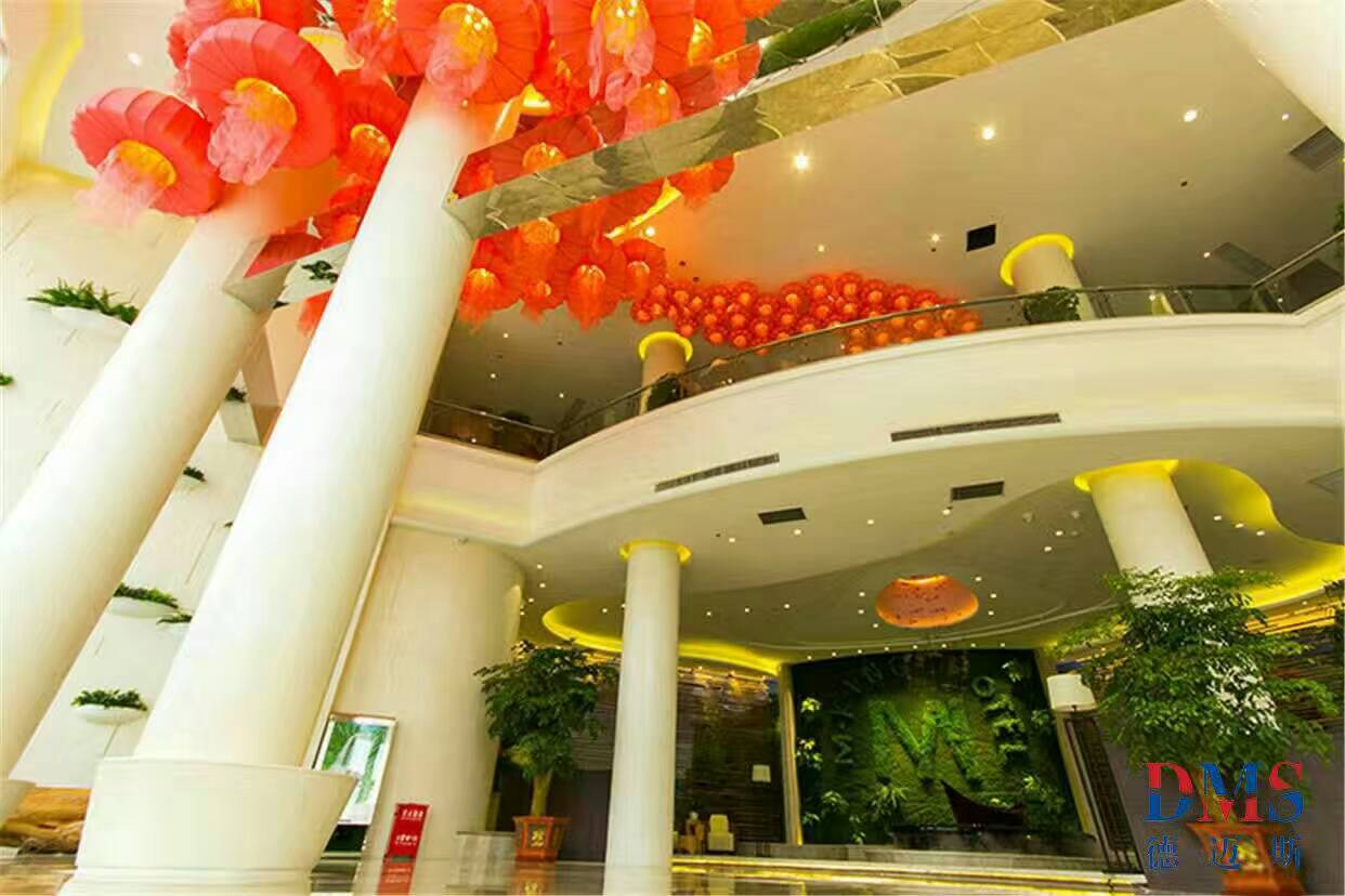 郑州爱玛金酒店自动三翼旋转门