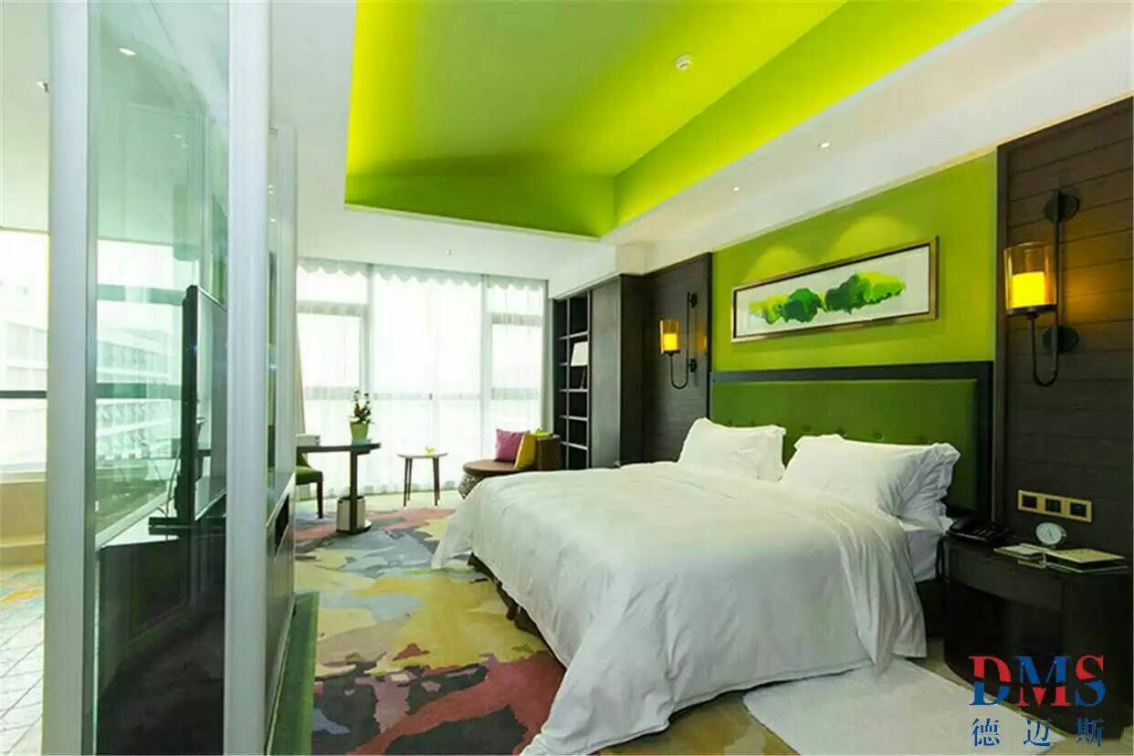 郑州爱玛金酒店自动三翼旋转门